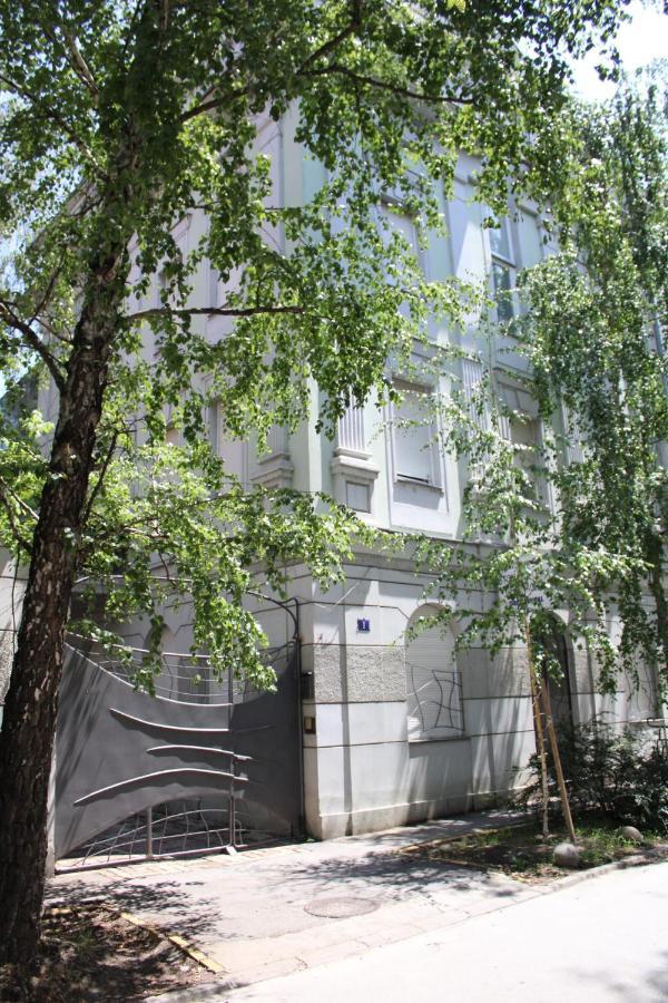 Garden Center Apartment ノヴィ・サド エクステリア 写真